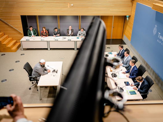 'Nederlandse moskeeën worden beïnvloed vanuit onvrije landen'