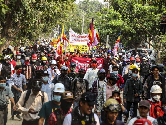 'Leger Myanmar zet gepland dodelijk geweld in tegen vreedzame demonstranten'