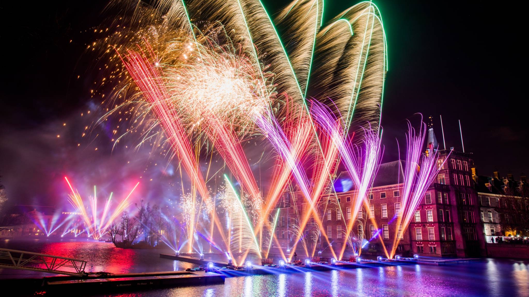 Vuurwerk op oudjaarsdag stoot net zoveel fijnstof uit als 7 maanden