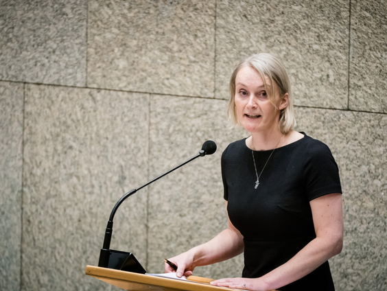 D66-Kamerlid Van Ginneken op protestwerkbezoek in Hongarije