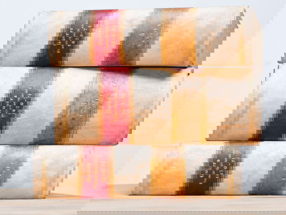 Vraag: Welke onderwerpen mogen er niet ontbreken in de geschiedenisboeken?