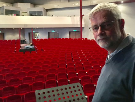 Reportage: Mijn Nederland 'Pastor in Lelystad heeft pijn in buik over de uitzetting van Iraans gezin'