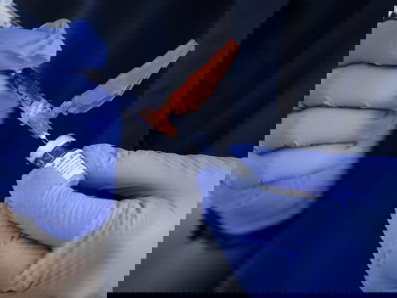 'Beperk de vrijheid van vaccin-weigeraars'