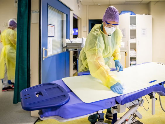 Ziekenhuisdirecteur Berden: personeel komt moe terug van vakantie