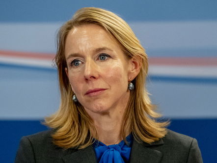 Van Veldhoven meldde 'ambtshalve' nevenfunctie niet meteen aan parlement