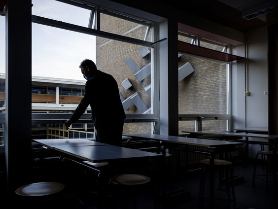 Corona eist zijn tol: ‘De overheid heeft te weinig geïnvesteerd in een sociaal draagvlak’