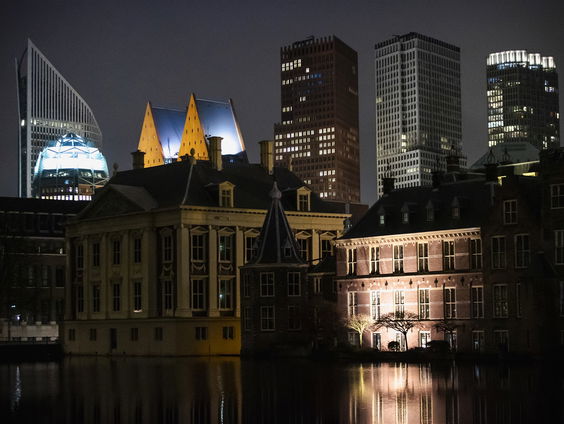 De macht van de ambtenaar