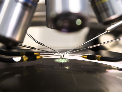 'Chinezen loeren op onze technologie en daar moeten we wat aan doen!'