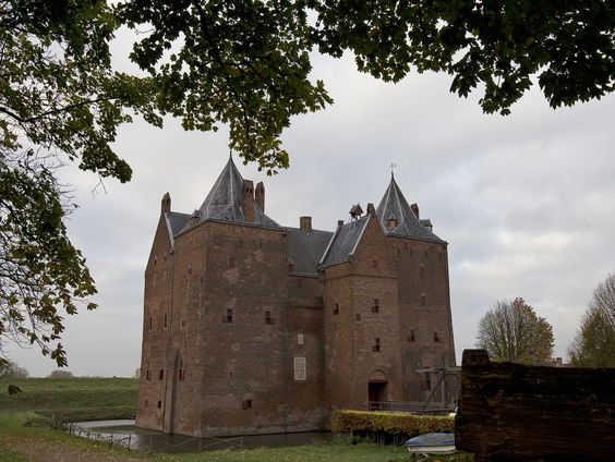 400 jaar geleden: Hugo de Groot ontsnapt in een boekenkist