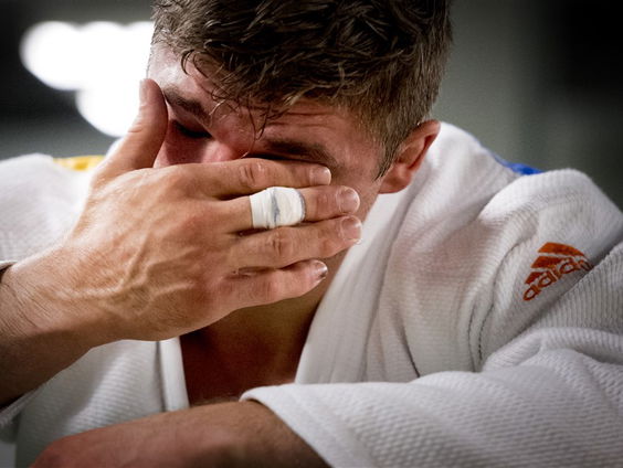 Boys don't cry! Waarom huilen mannen zo weinig?