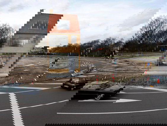 Mai en het Draaiend Huis