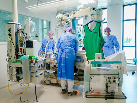 IC-arts: 'Vooral mensen met niet-westerse achtergrond op IC met corona'