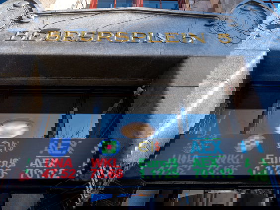 AEX hard op weg om voor het eerst door 800 puntengrens te gaan