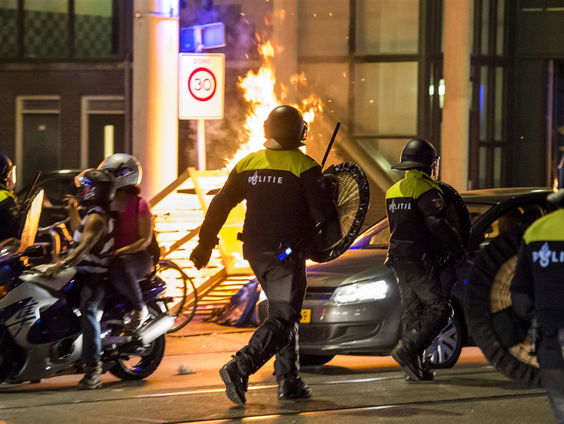 Relschoppers verdienen direct een celstraf