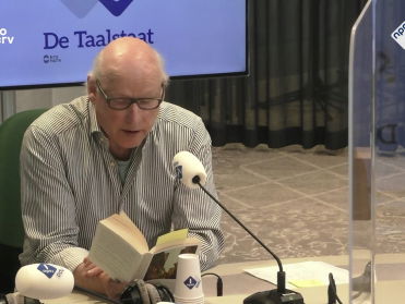 De Boekenlijst van De Taalstaat: Cirkel in het gras - Oek de Jong