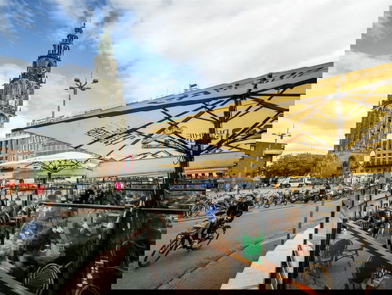 Stadsdichter Myron Hamming wil dat kunstenaars hun talent inzetten voor jongeren in moeilijke situaties