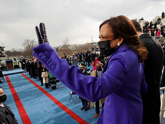 Kamala Harris beëdigd als vicepresident