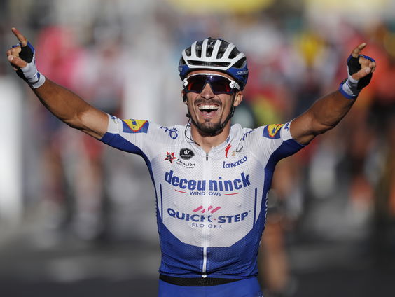 Julian Alaphilippe winnaar etappe 2