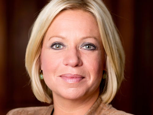 Hennis: IS-kinderen moeten terug naar Nederland