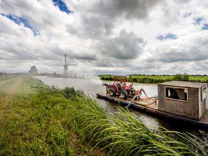 Veendijken in Utrecht worden besproeid