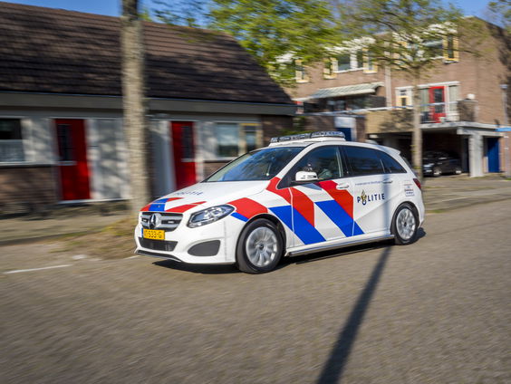 'Gesprek over racisme moet ook door politieagenten zonder migratie-achtergrond worden gevoerd'