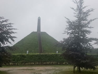 Redacteur Nicole was bij de pyramide van Austerlitz
