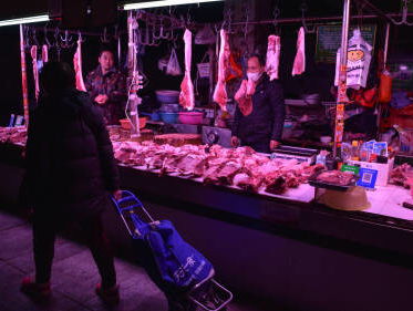 Correspondent Sjoerd den Daas over speculaties oorsprong coronavirus