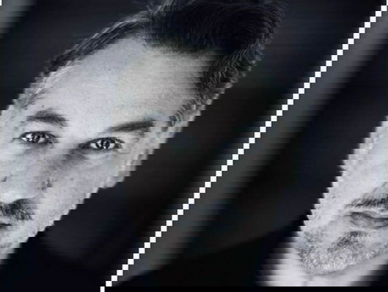 Kunststof - Stephen Emmer, componist