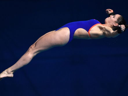 Schoonspringster Celine van Duijn naar de Olympische Spelen