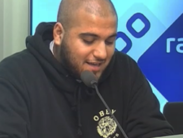 Druktemaker Massih Hutak - Vooroordelen