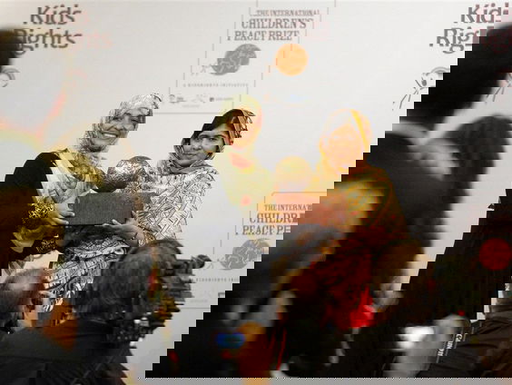 Stand.nl: Wie moet de Nobelprijs voor de Vrede krijgen?