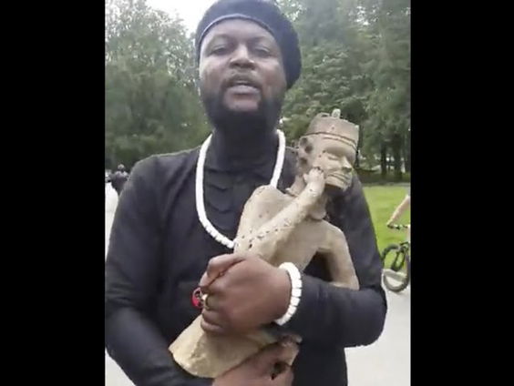 Hoeveel 'roofkunst' is er in Nederland?