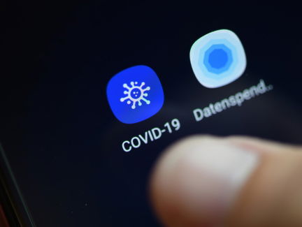 Gaan! 21 juli: Het gebruik van de corona app moet voor iedereen verplicht worden.