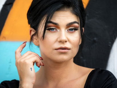 Lockdown Sessions: Roxeanne Hazes