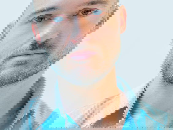 Kunststof - Dries Verhoeven, beeldend kunstenaar en theatermaker