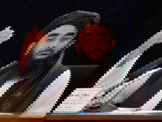 Taliban willen evacuatie Afghanen stoppen, buitenlanders krijgen tot eind deze maand