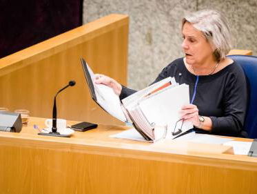 Tweede Kamer opnieuw kritisch over optreden minister in Hawija-dossier