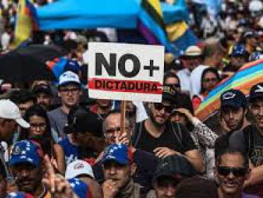 Sasha Ojeda Mendoza over Venezuela