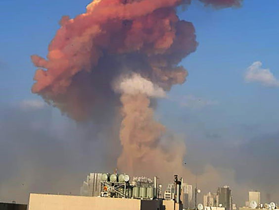 Enorme explosie in Beirut