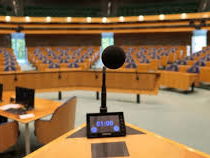 Mag je alles zeggen in de Tweede Kamer?