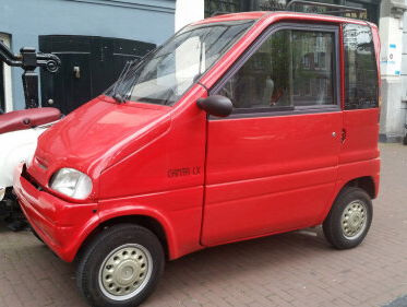 De Canta: afscheid van de kleine, rode invalide-auto