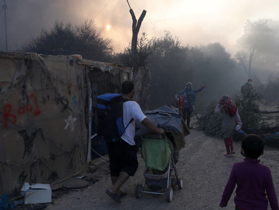 Hoe moet het verder met het migrantenkamp Moria?