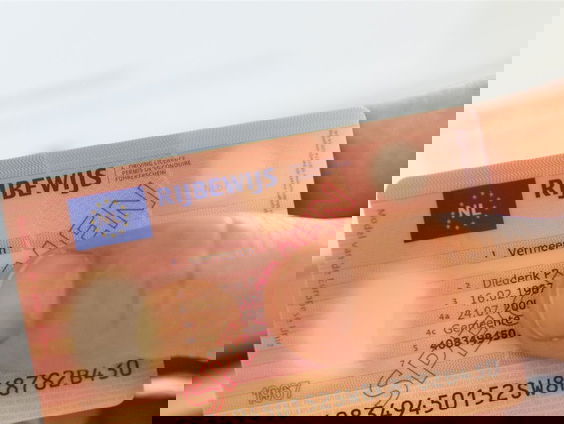 Geen rijbewijs voor oudjes?