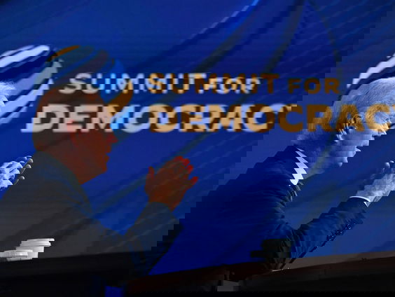 Wat heeft de wereld aan een 'democratietop'?