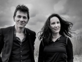 Godverdomse dagen op een godverdomse bol in het theater