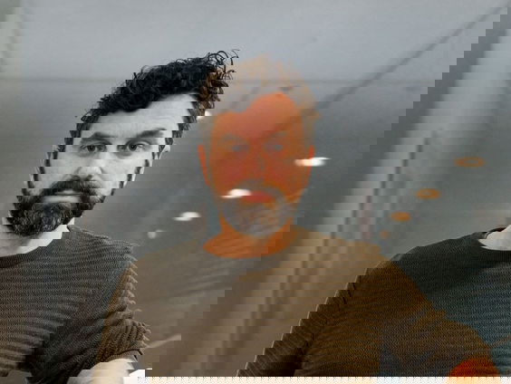 Kunststof - Kustaw Bessems, journalist