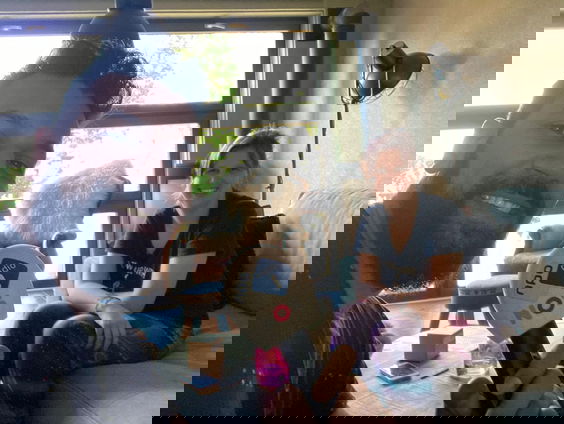 Britt stopte met haar studie vanwege autisme: 'Het systeem moet eigenlijk anders'