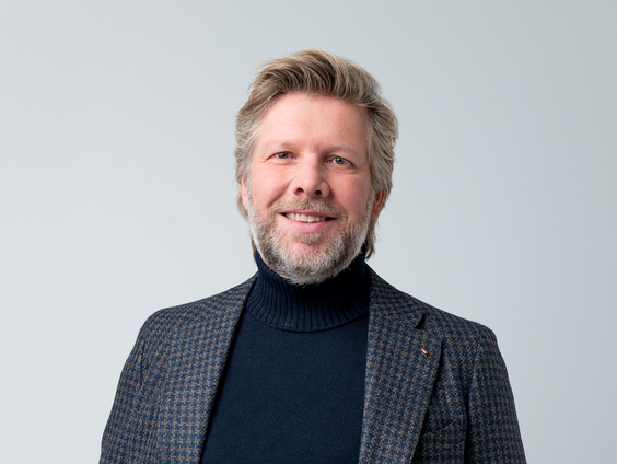 NPO mag reclame blijven uitzenden voor 20.00 uur. Arjan Lock is er blij mee: