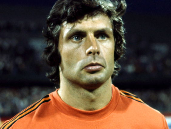 Oud-Ajacied en oud-international Wim Suurbier (75) overleden