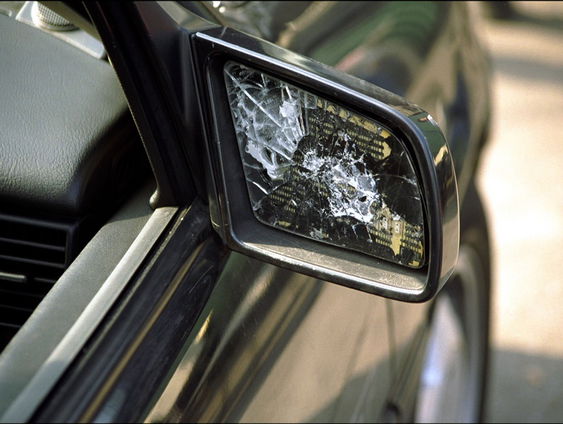 'Kijk regelmatig naar je autoverzekering, dat scheelt een hoop geld'